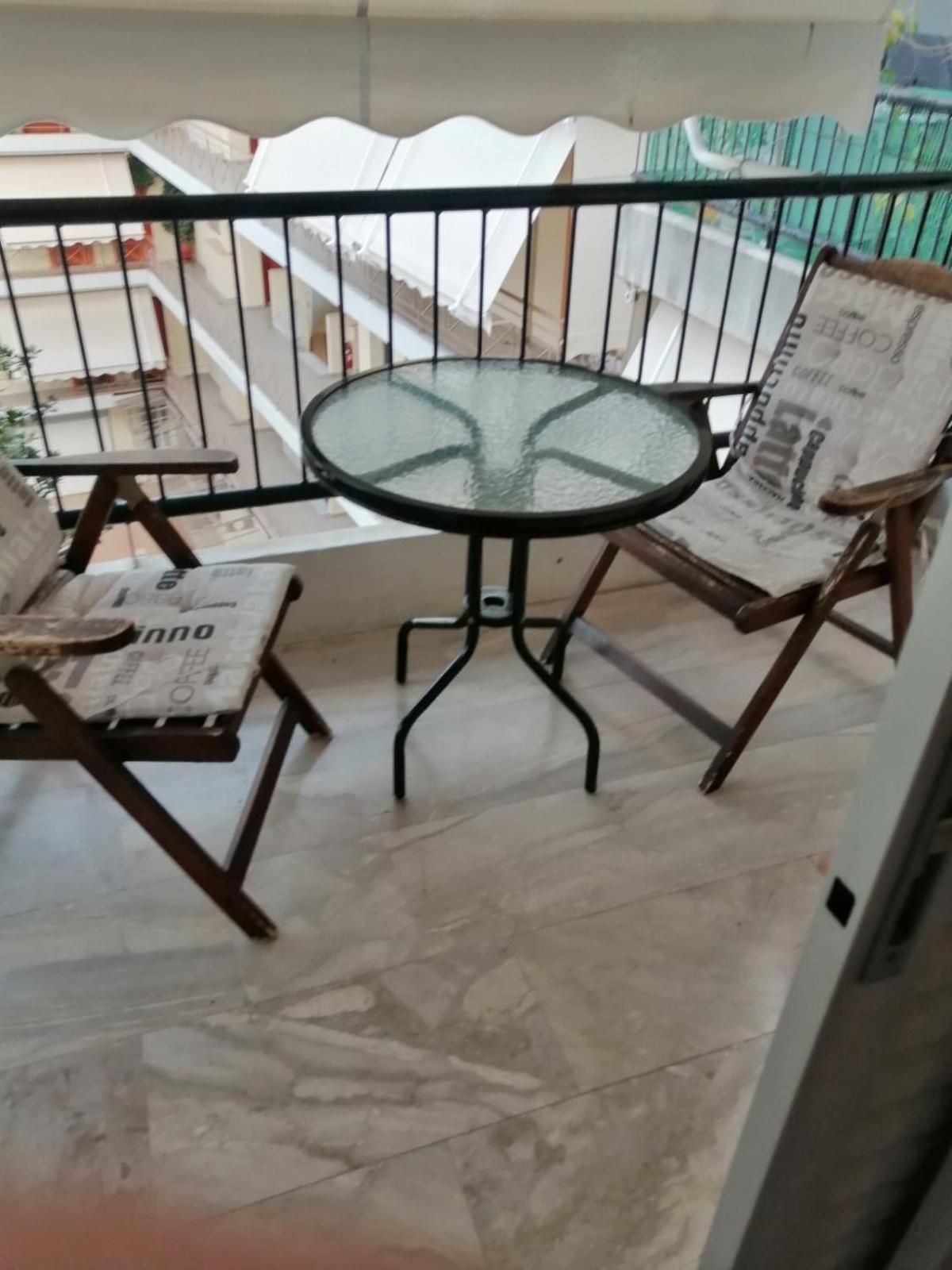Family Apartment Patras Buitenkant foto