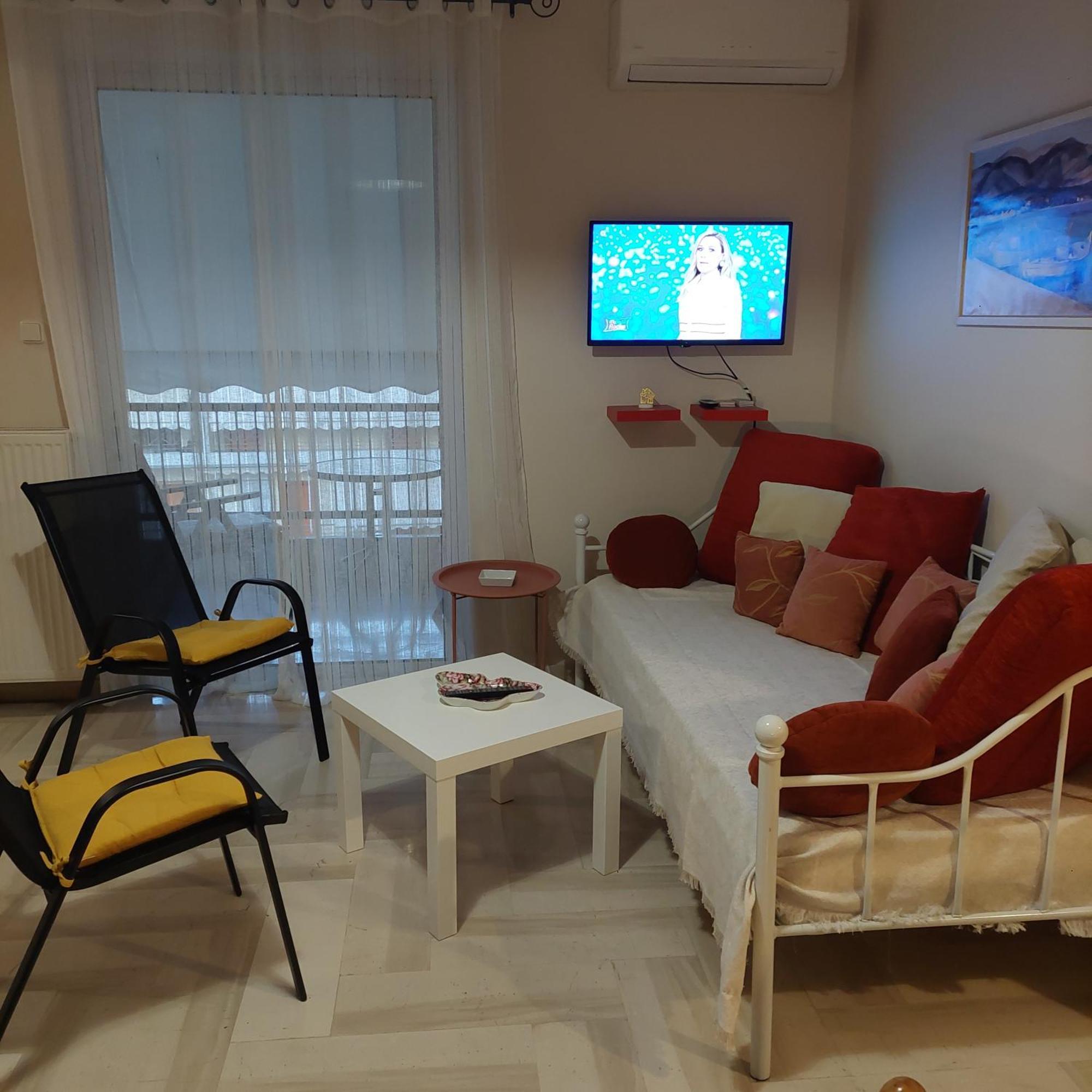 Family Apartment Patras Buitenkant foto